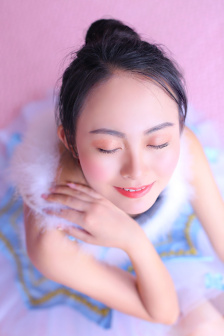 欧洲美女做暖暖免费视频