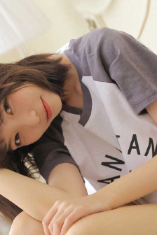 从后面抱着妈妈突然脸一红